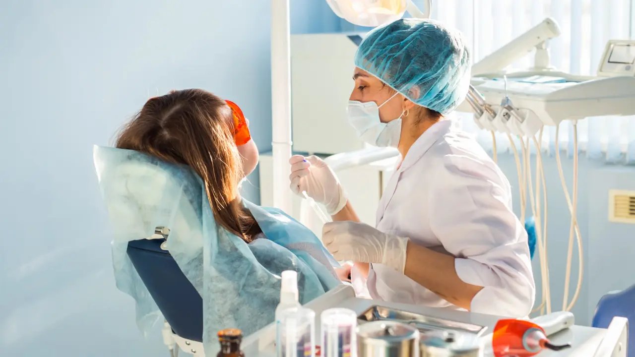 Mesaj pentru pacienții HappyDent Clinic: siguranța copiilor și prevenția sunt &icirc;ntotdeauna pe primul loc